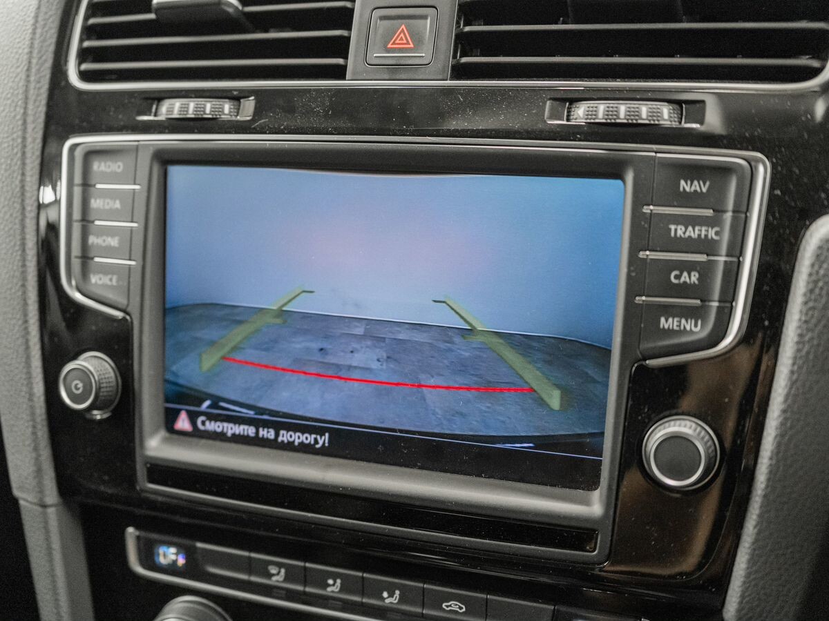 Volkswagen Golf 2013 - фото автомобиля