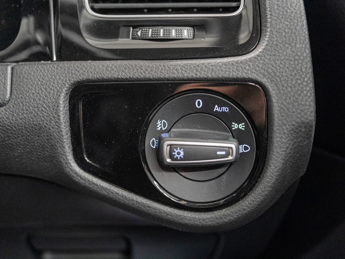 Volkswagen Golf 2013 - фото автомобиля