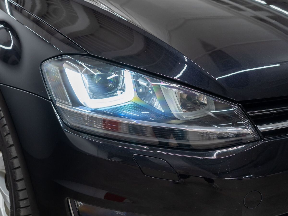 Volkswagen Golf 2013 - фото автомобиля