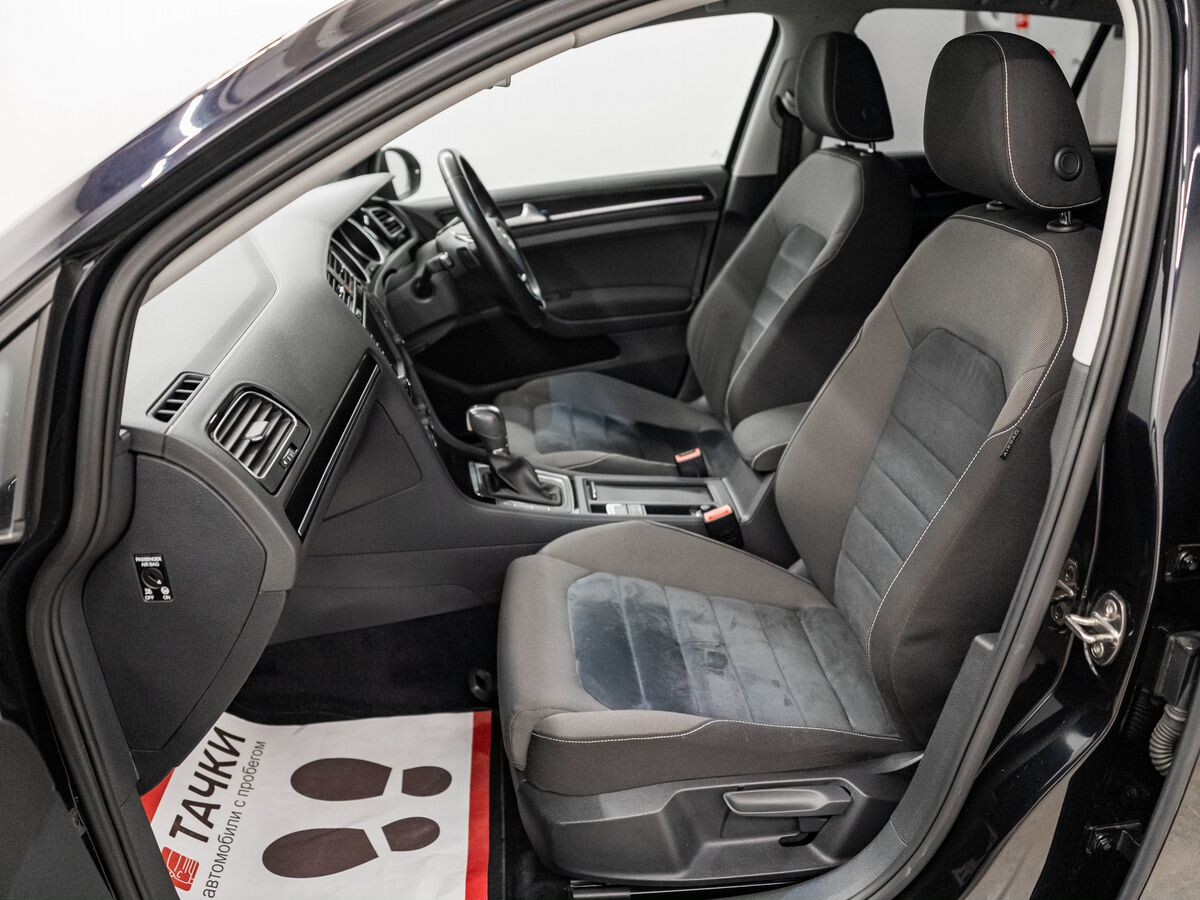 Volkswagen Golf 2013 - фото автомобиля