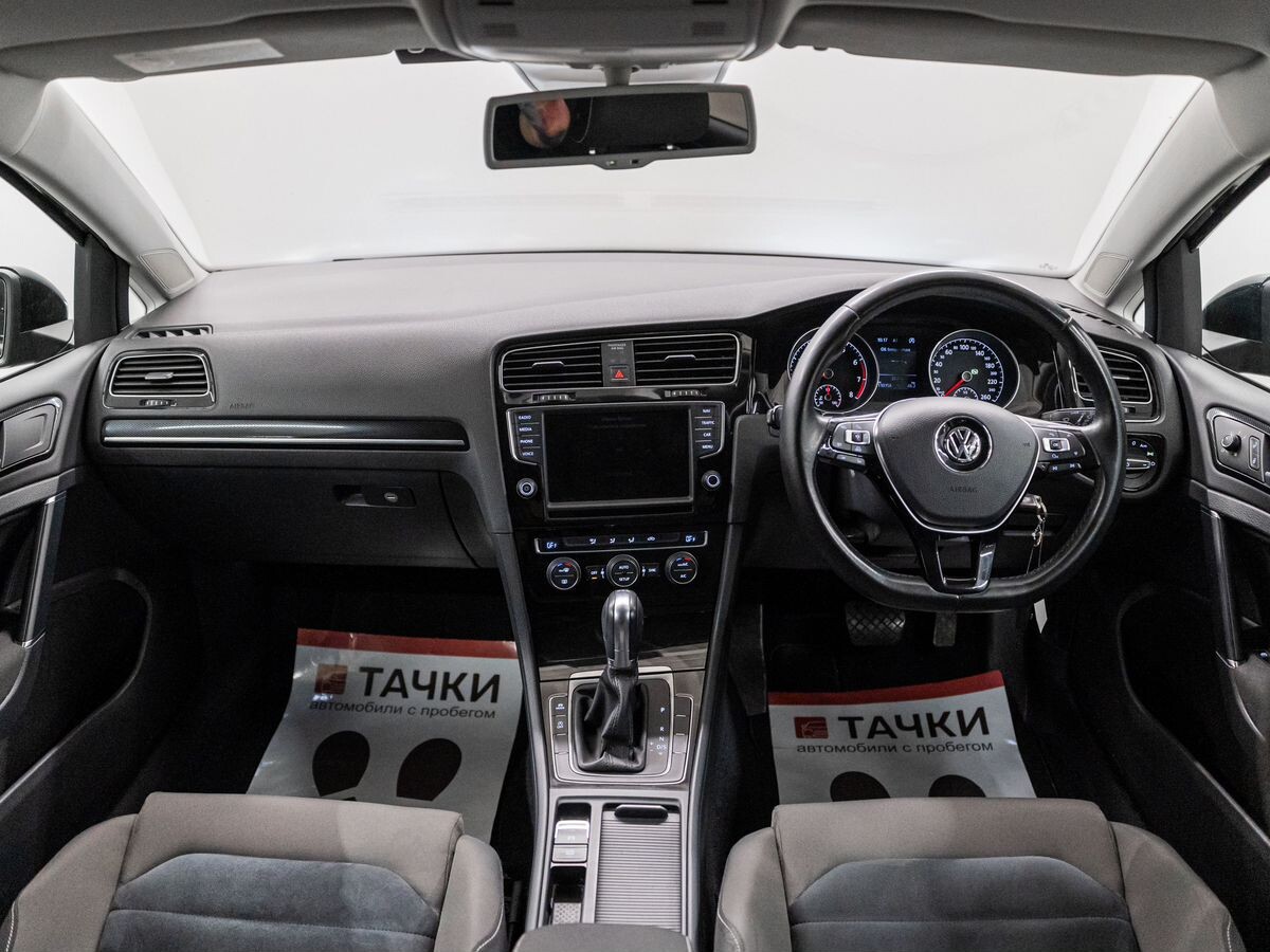 Volkswagen Golf 2013 - фото автомобиля