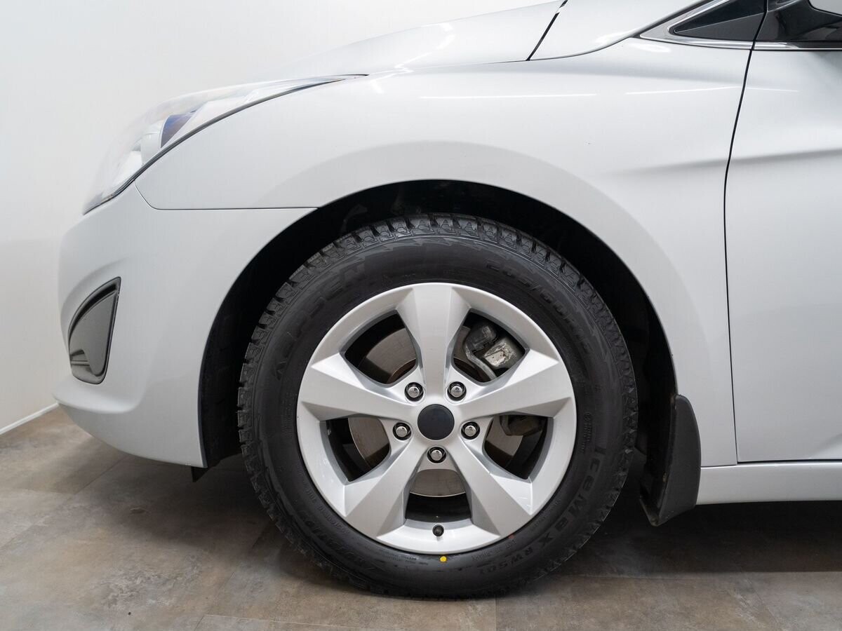 Hyundai i40 2015 - фото автомобиля