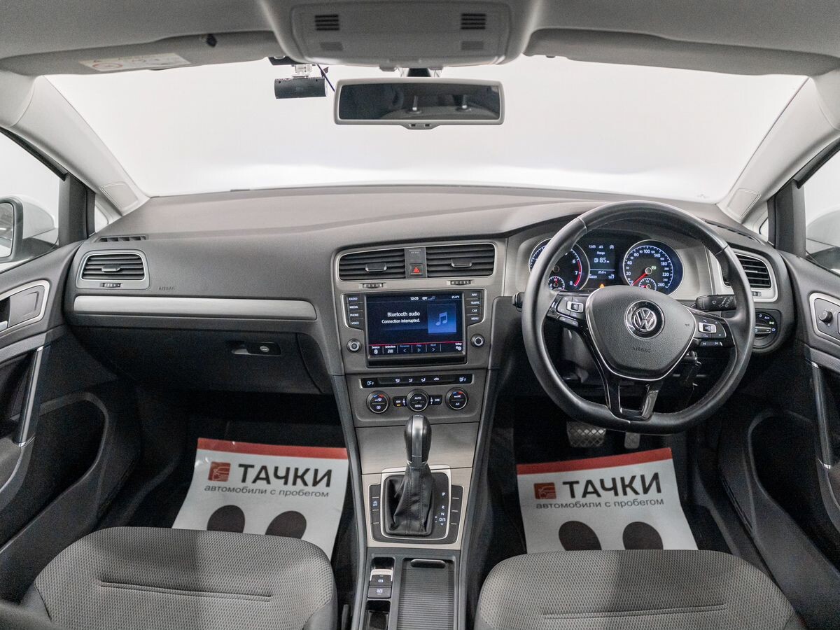 Volkswagen Golf 2015 - фото автомобиля