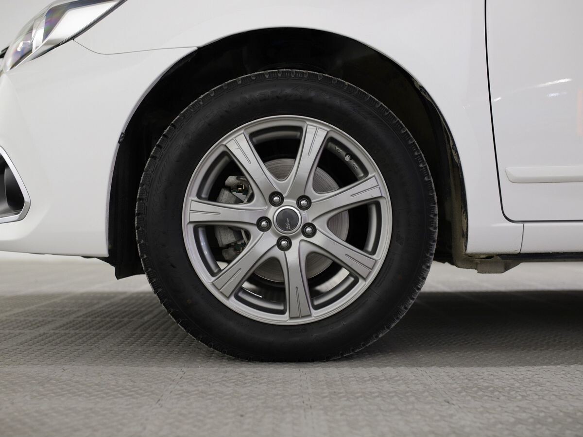 Toyota Premio 2018 - фото автомобиля