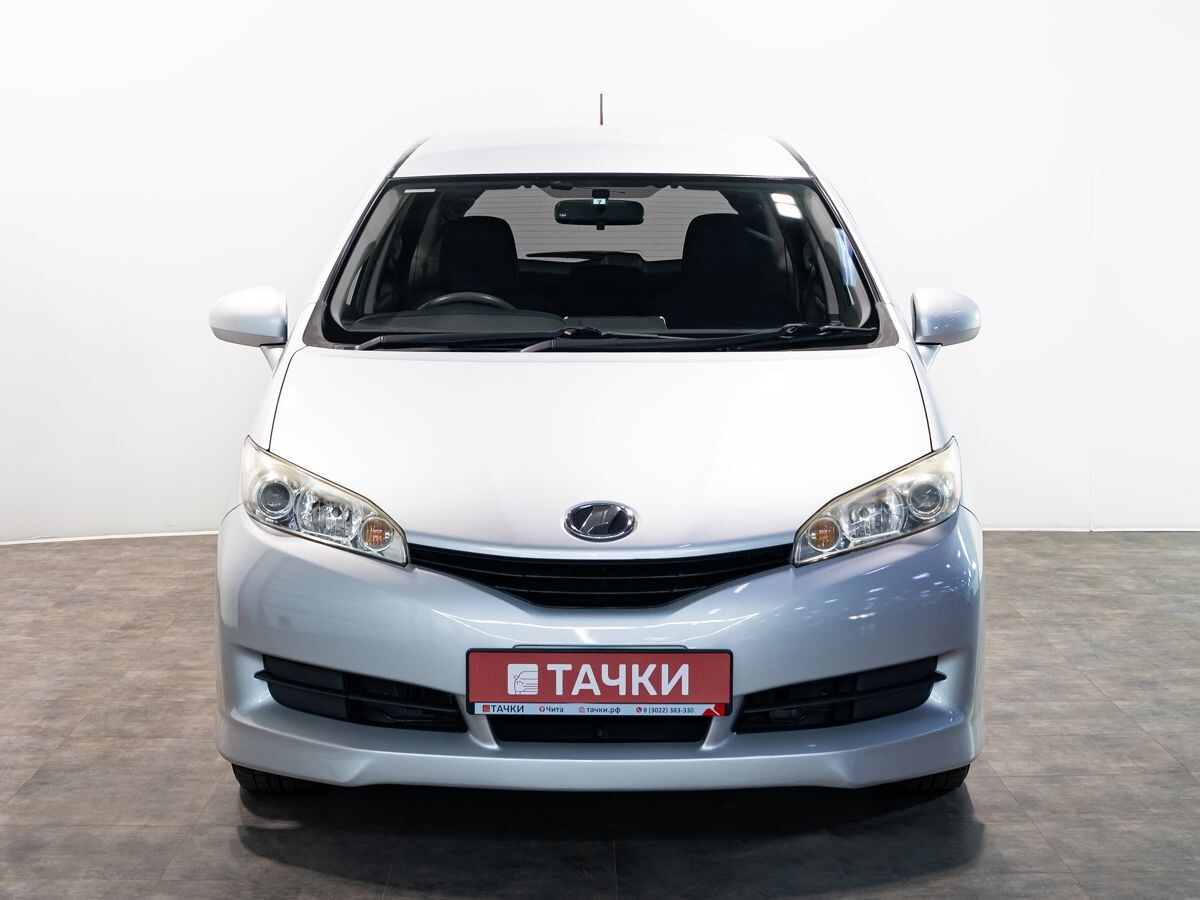Toyota Wish 2010 - фото автомобиля