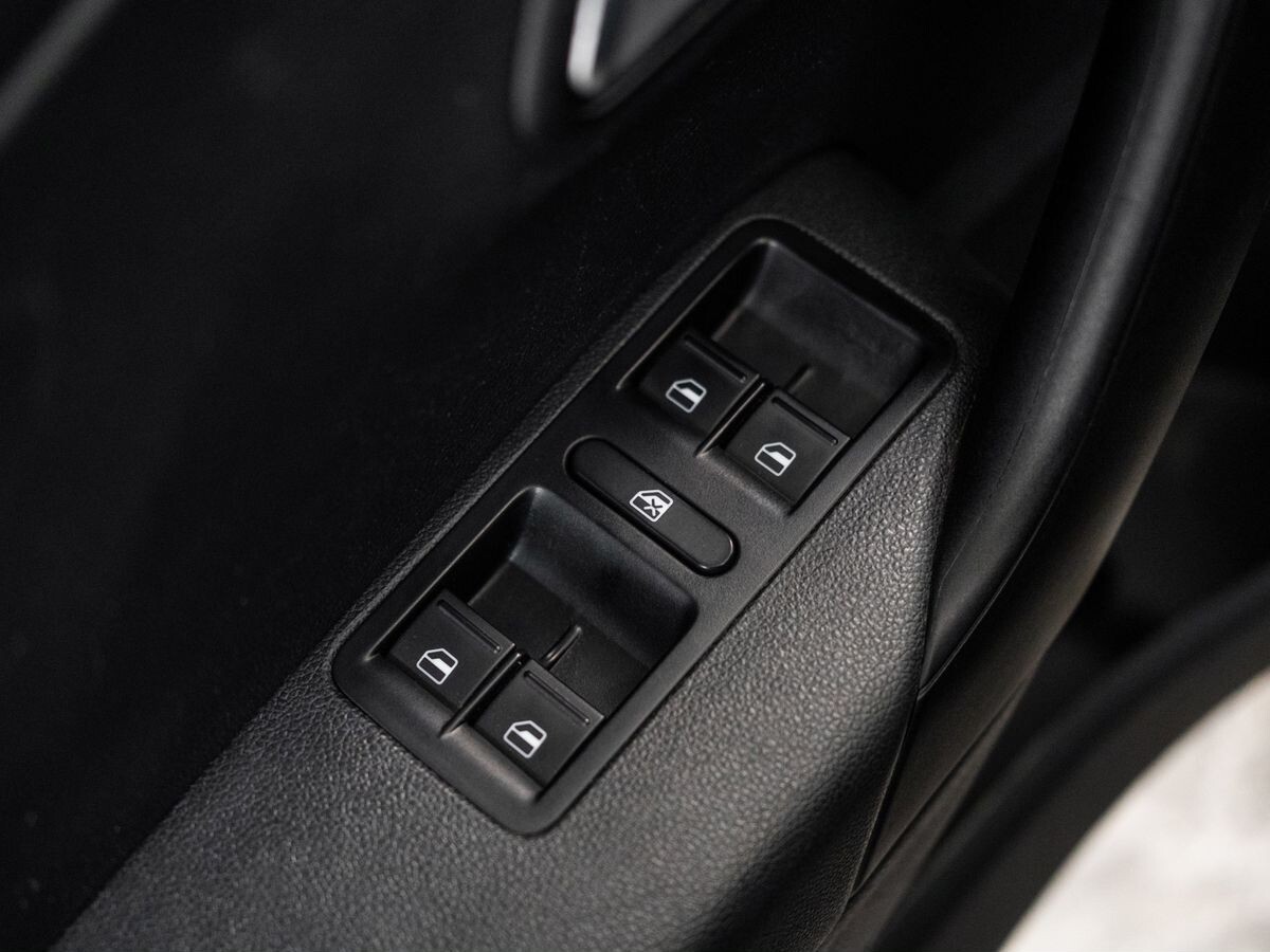 Volkswagen Polo 2020 - фото автомобиля