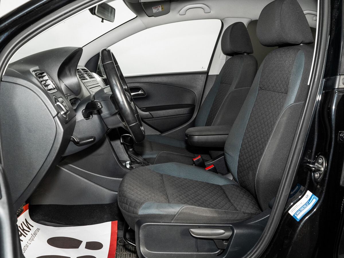 Volkswagen Polo 2020 - фото автомобиля