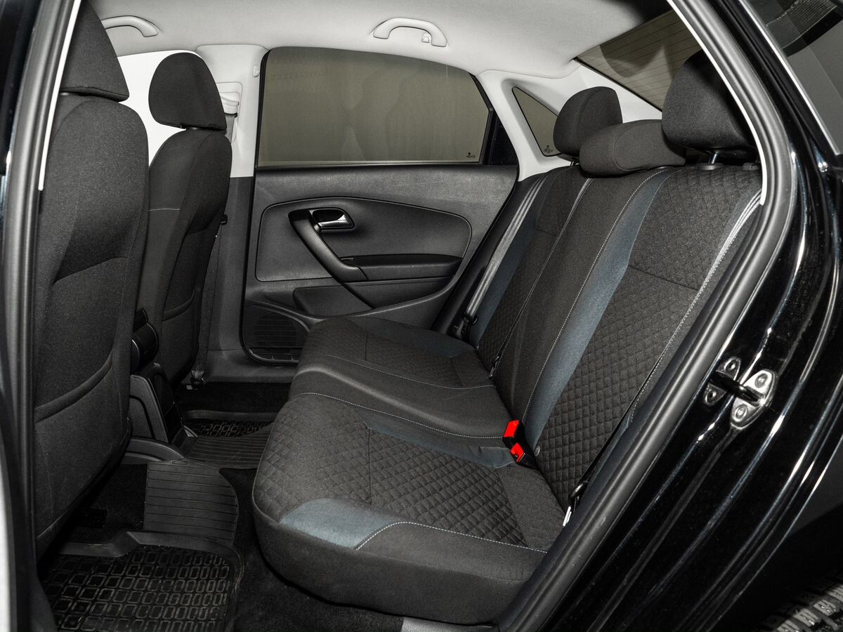 Volkswagen Polo 2020 - фото автомобиля