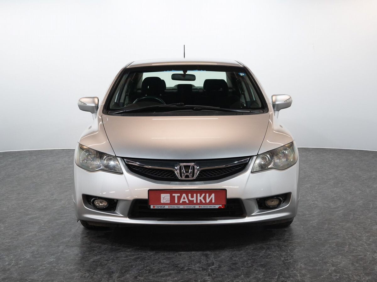 Honda Civic 2010 - фото автомобиля