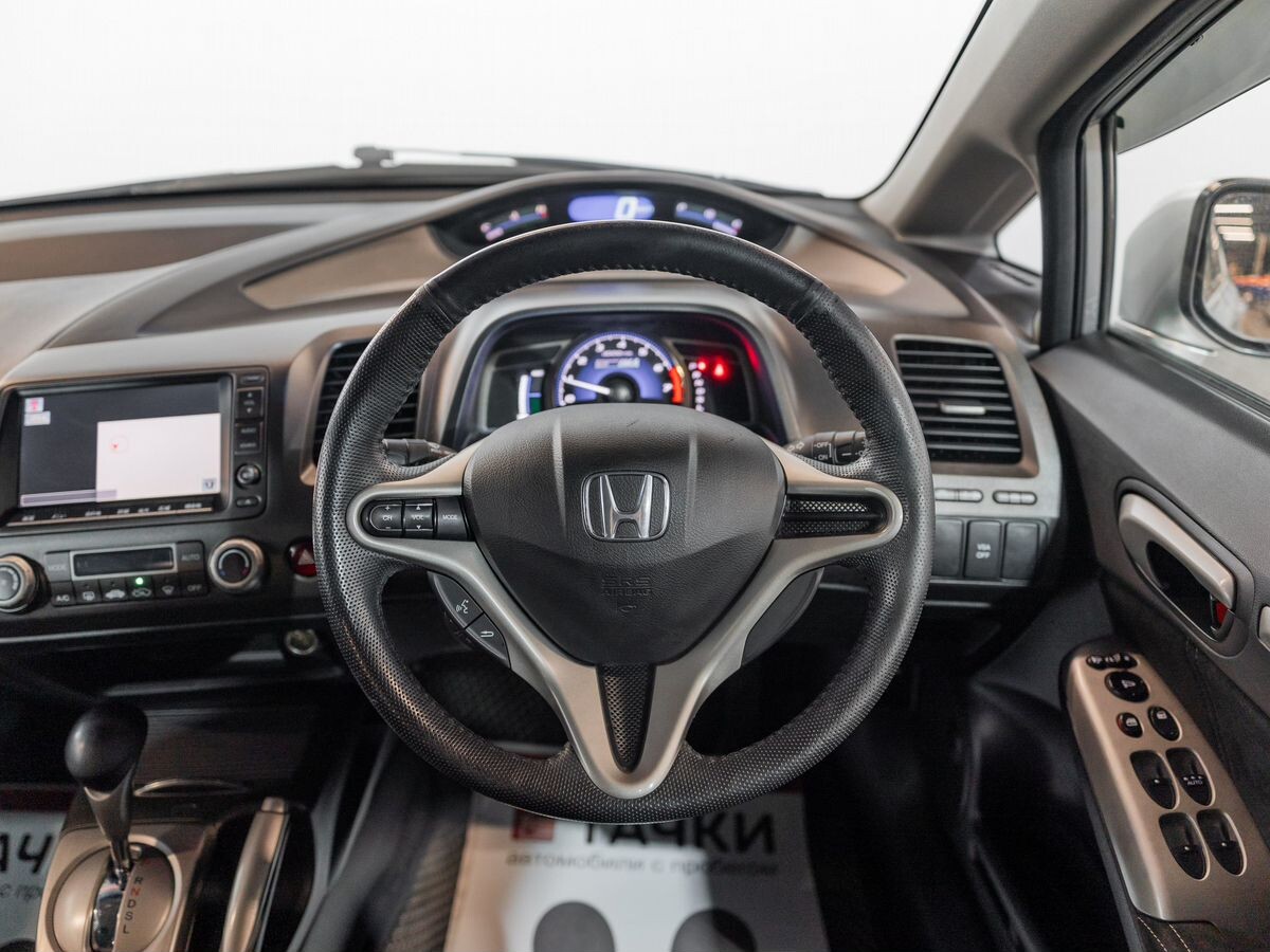 Honda Civic 2010 - фото автомобиля