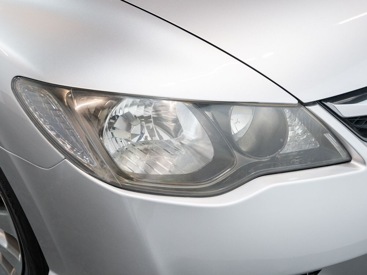 Honda Civic 2010 - фото автомобиля