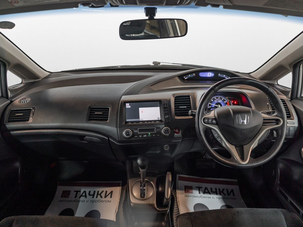 Honda Civic 2010 - фото автомобиля