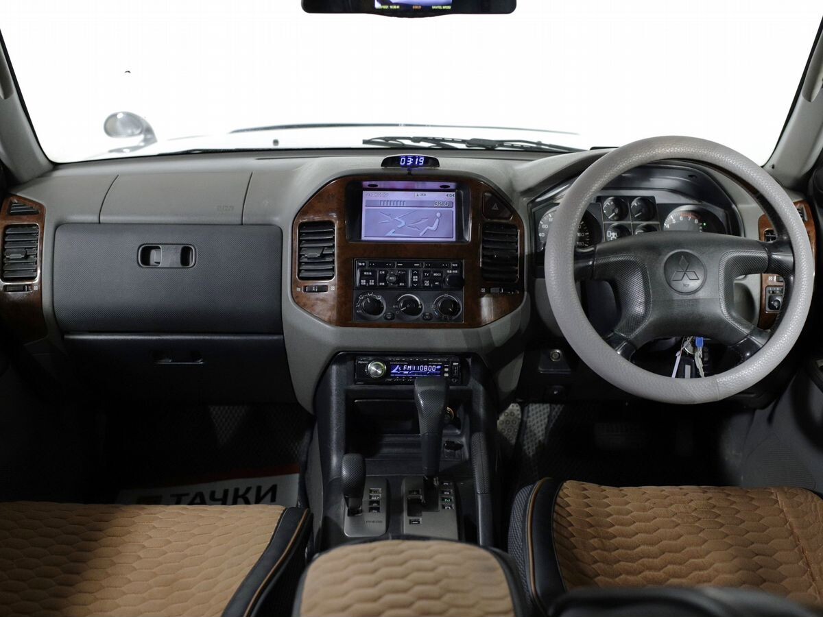 Mitsubishi Pajero 2005 - фото автомобиля