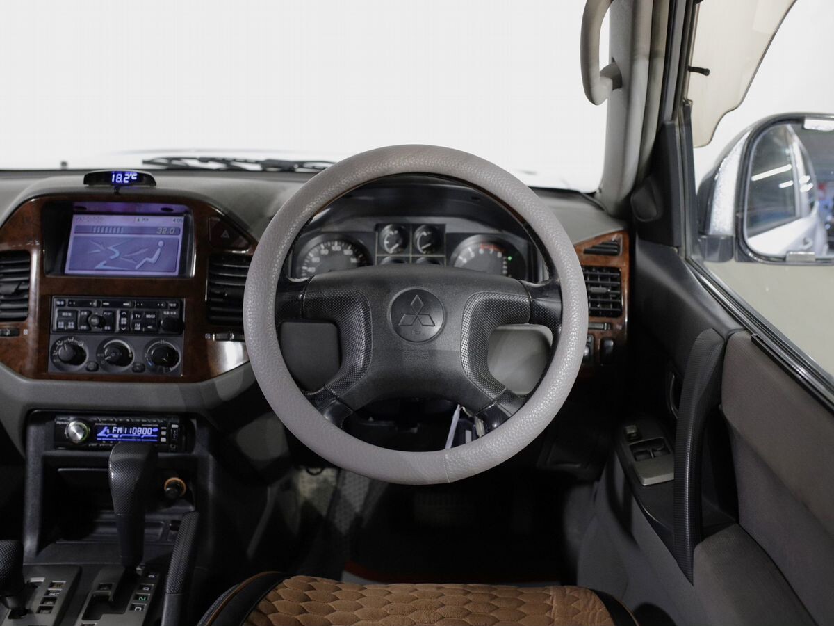 Mitsubishi Pajero 2005 - фото автомобиля