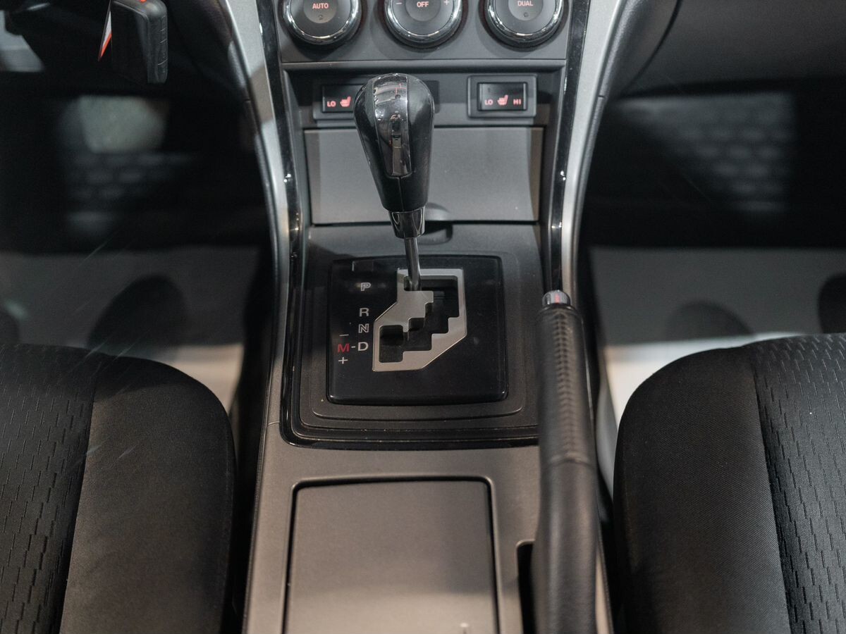 Mazda 6 2010 - фото автомобиля