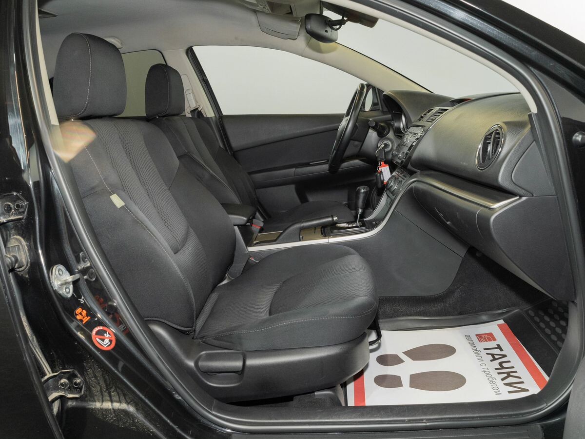 Mazda 6 2010 - фото автомобиля