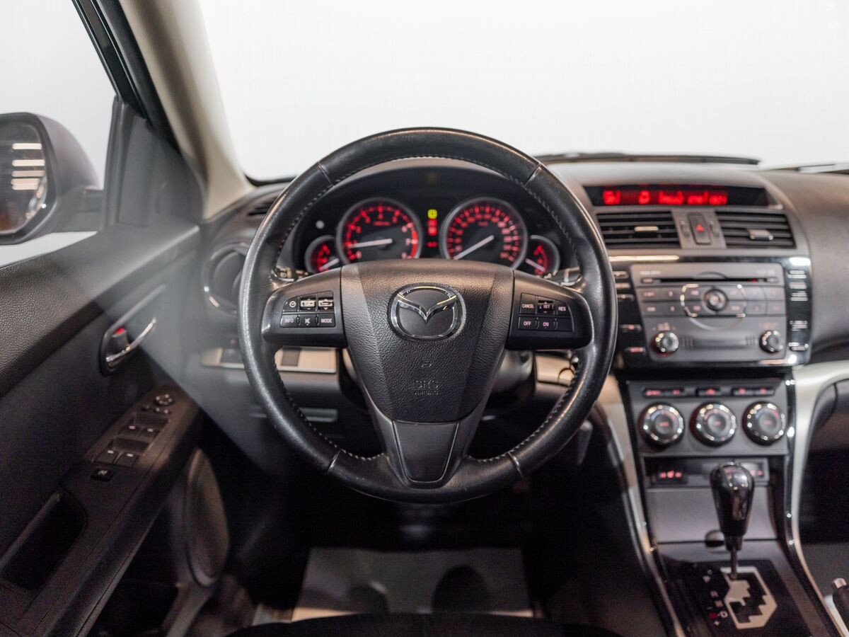 Mazda 6 2010 - фото автомобиля