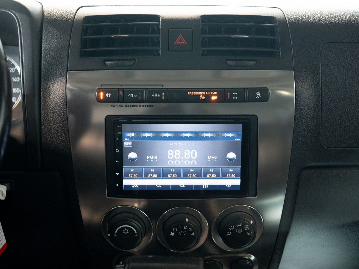 Hummer H3 2006 - фото автомобиля