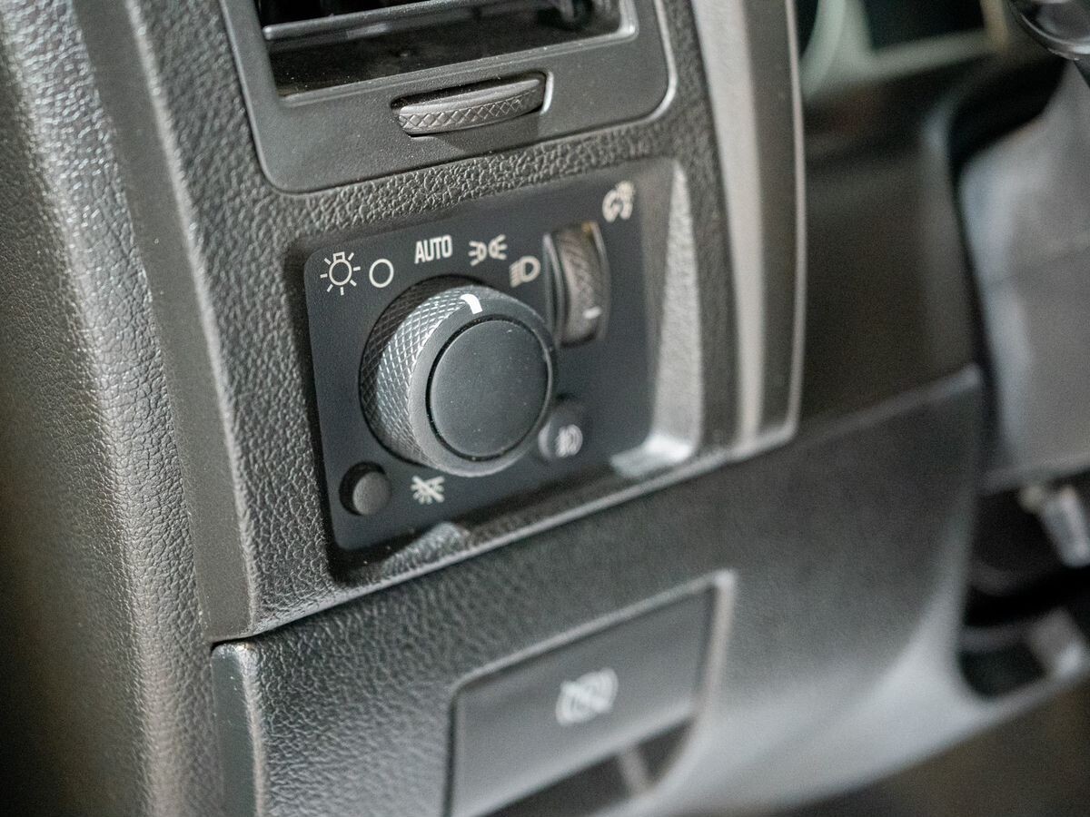 Hummer H3 2006 - фото автомобиля