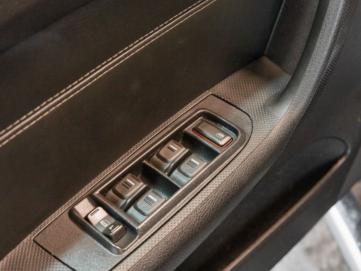 Hummer H3 2006 - фото автомобиля