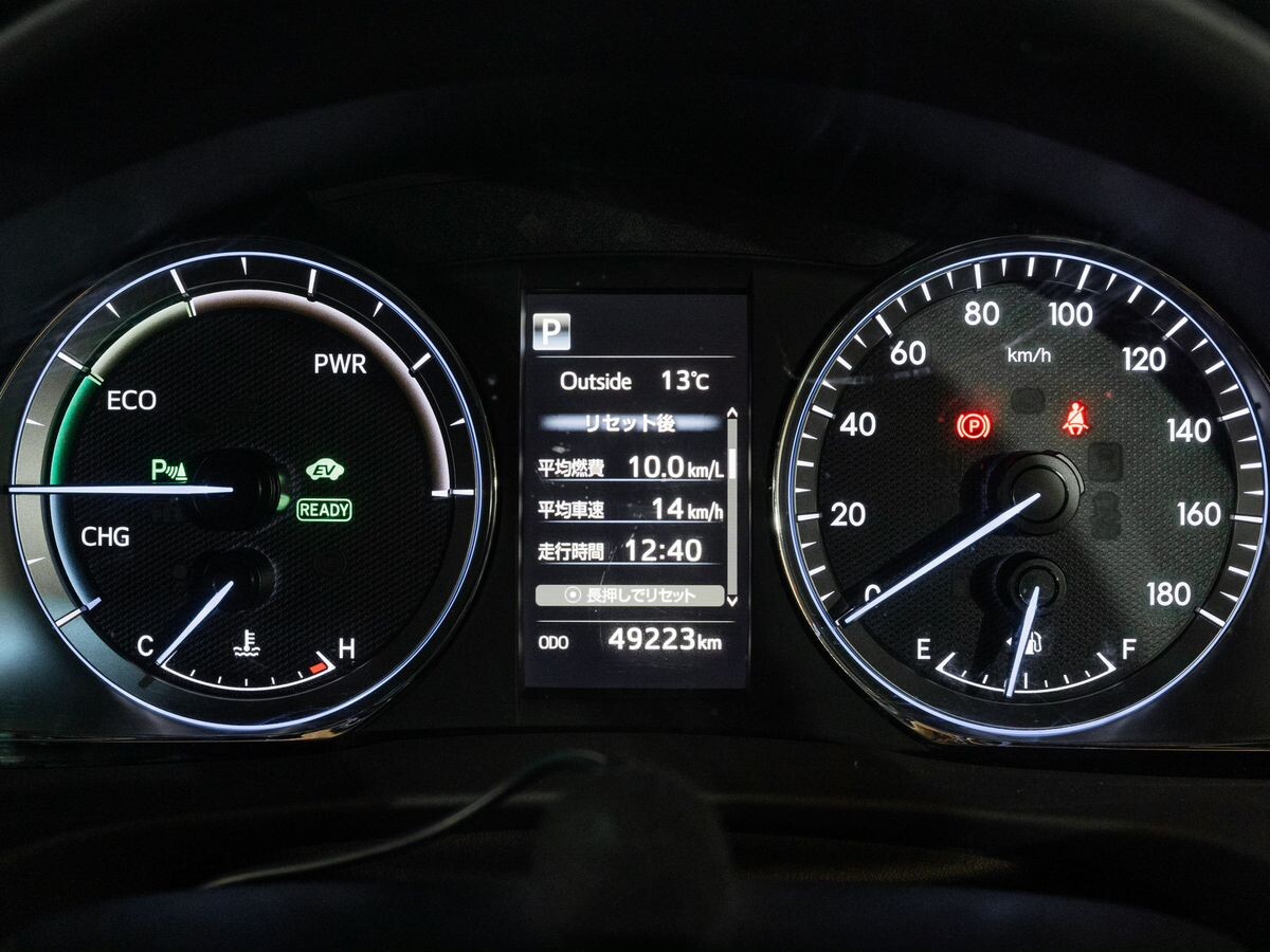 Toyota Harrier 2019 - фото автомобиля