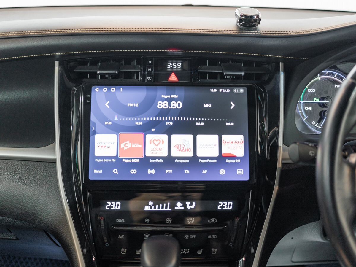 Toyota Harrier 2019 - фото автомобиля