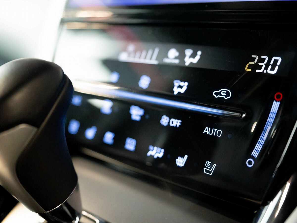 Toyota Harrier 2019 - фото автомобиля