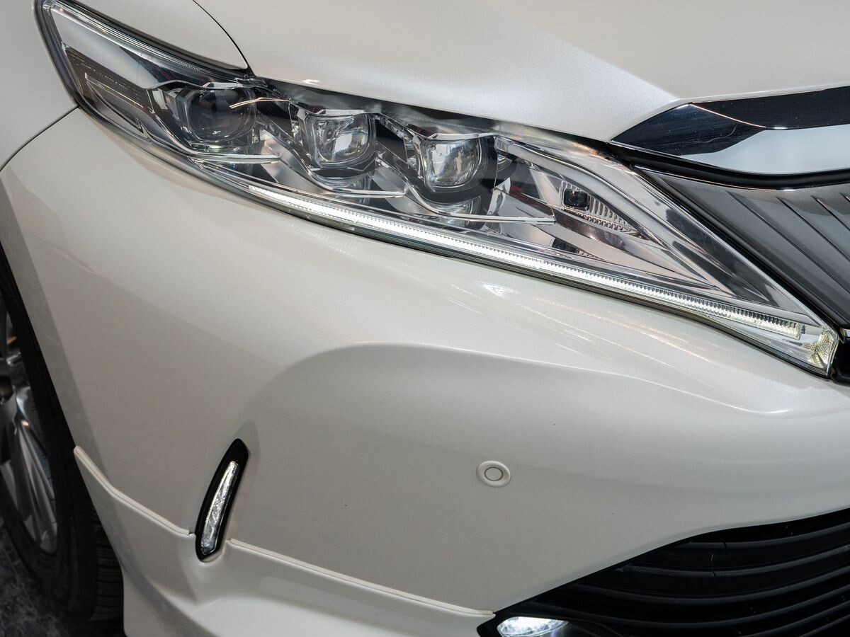 Toyota Harrier 2019 - фото автомобиля