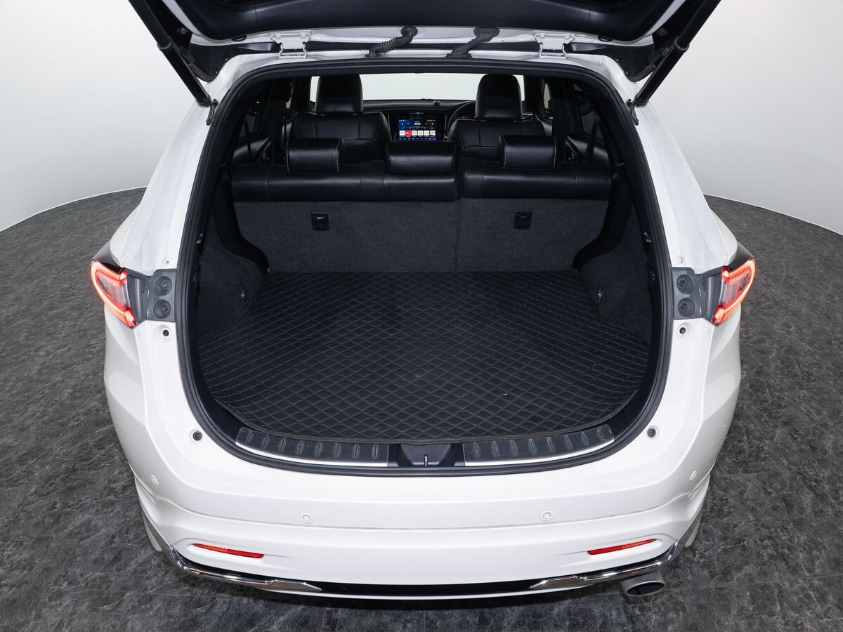 Toyota Harrier 2019 - фото автомобиля