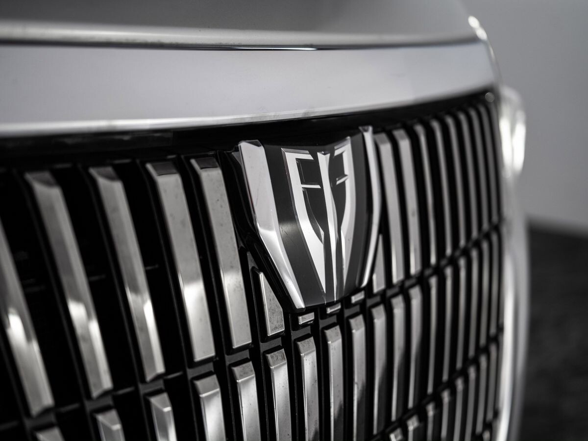 Toyota Esquire 2015 - фото автомобиля