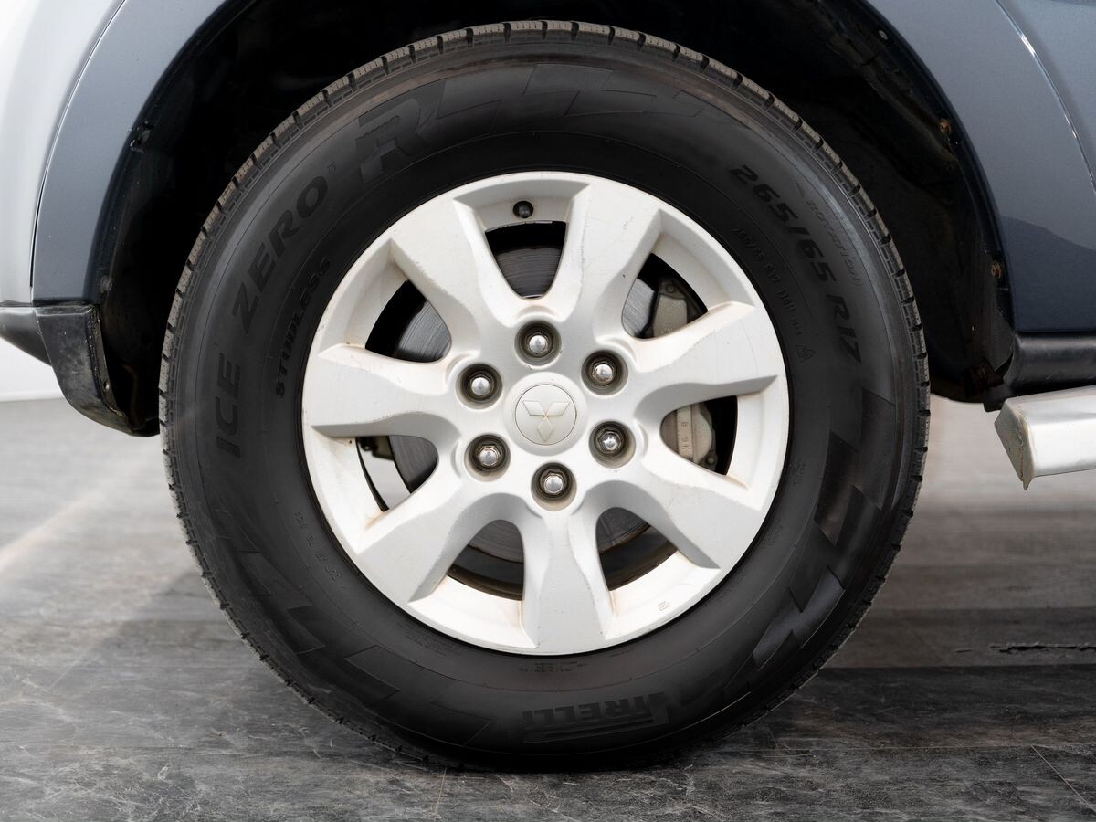 Mitsubishi Pajero 2008 - фото автомобиля