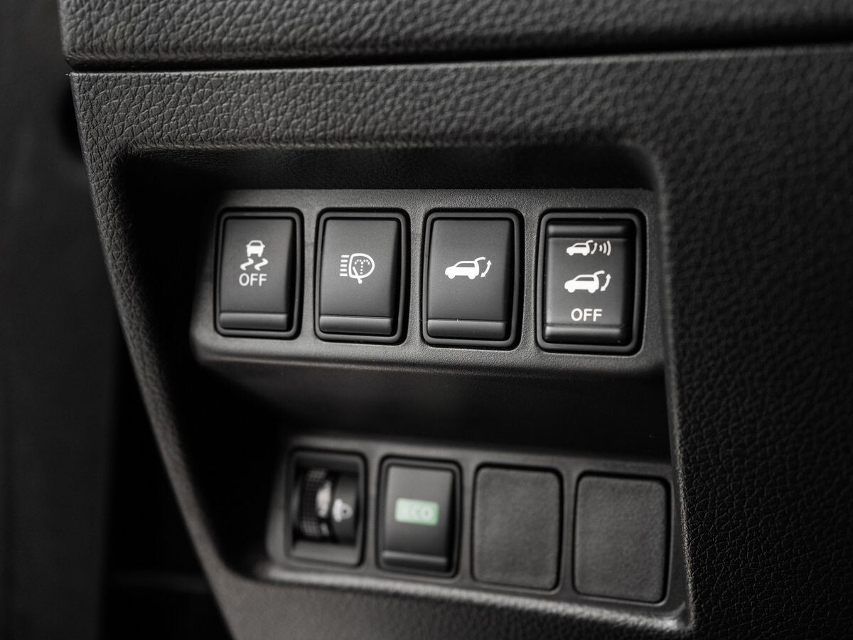 Nissan X-Trail 2016 - фото автомобиля