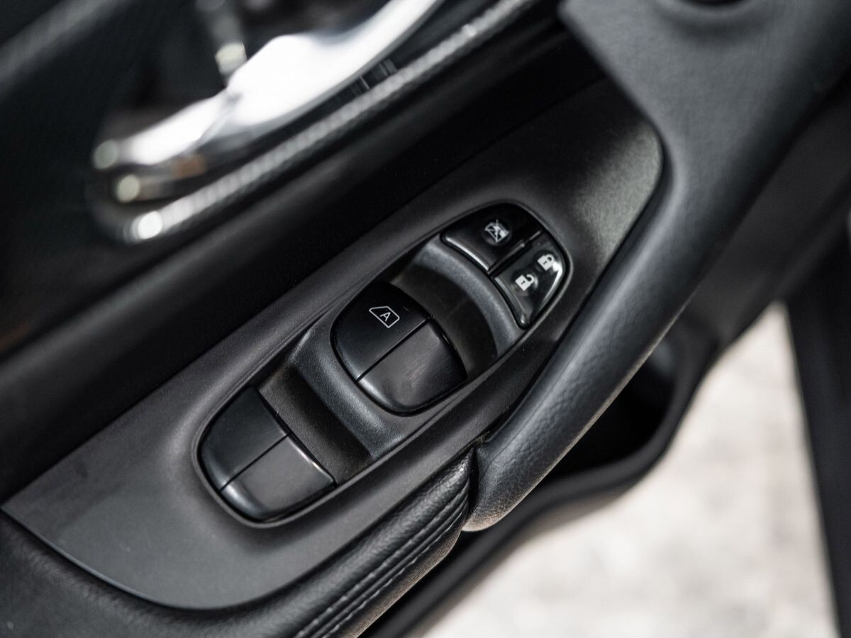 Nissan X-Trail 2016 - фото автомобиля