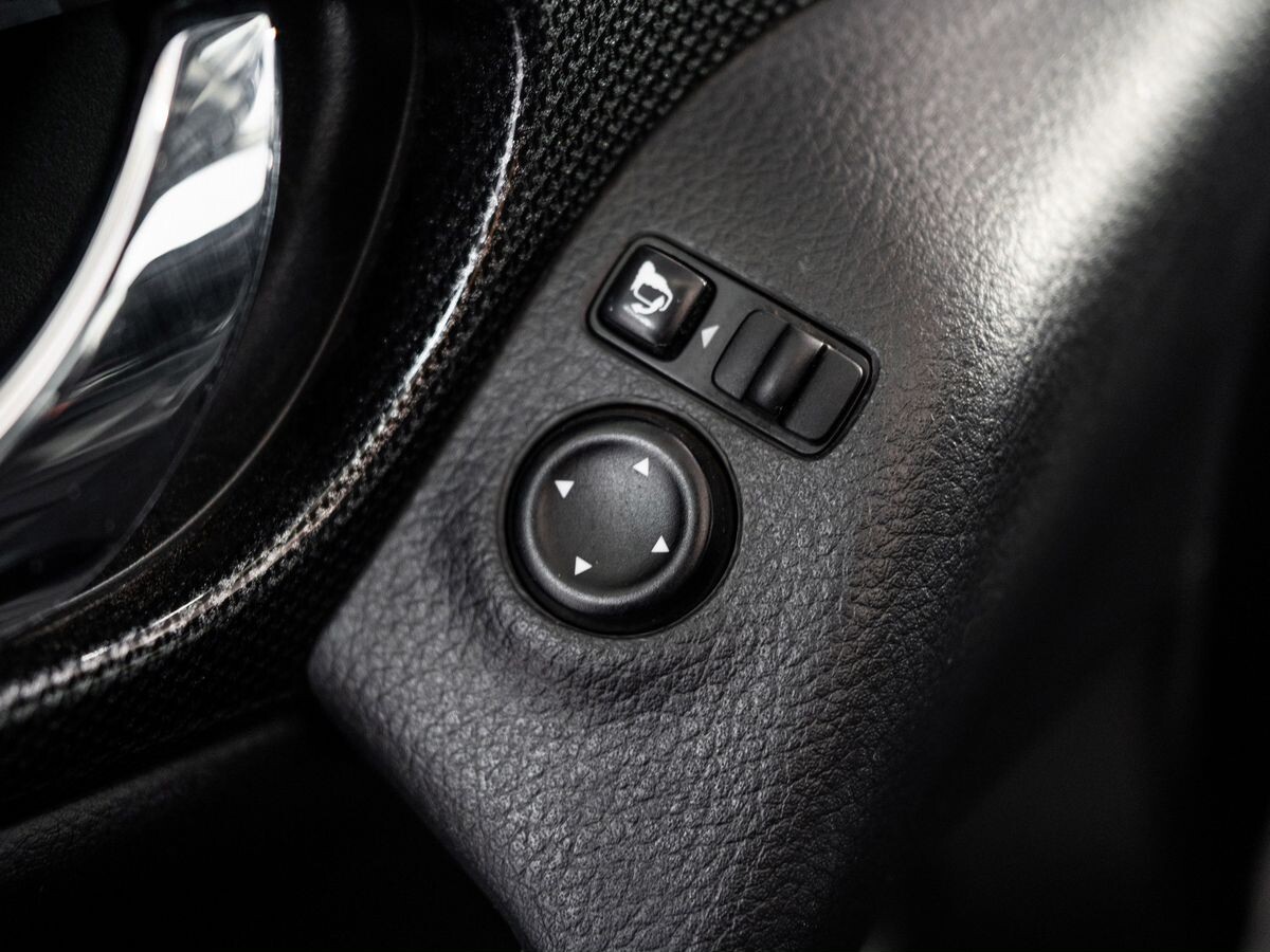 Nissan X-Trail 2016 - фото автомобиля