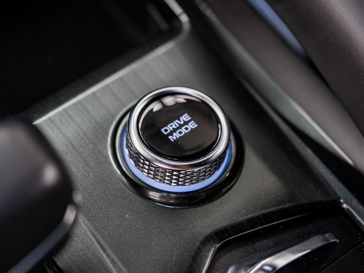 Geely Monjaro 2021 - фото автомобиля