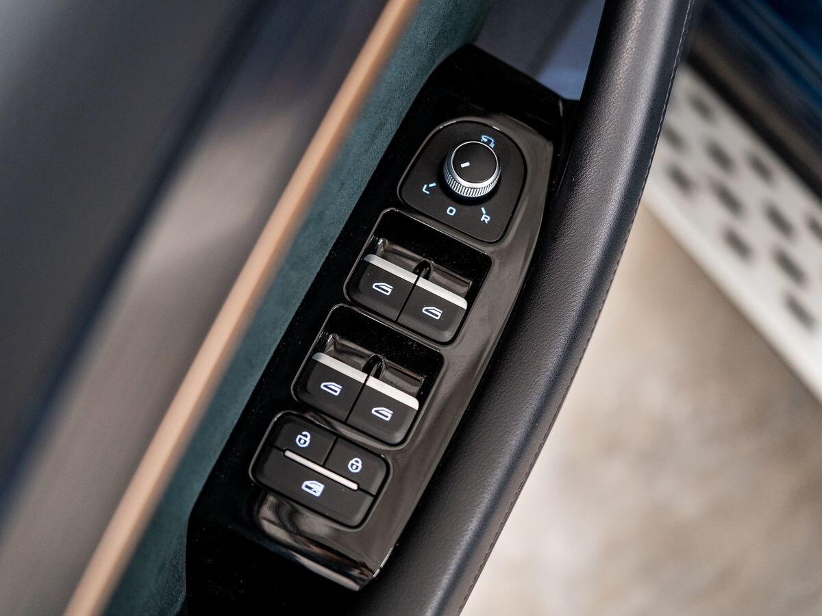 Geely Monjaro 2021 - фото автомобиля