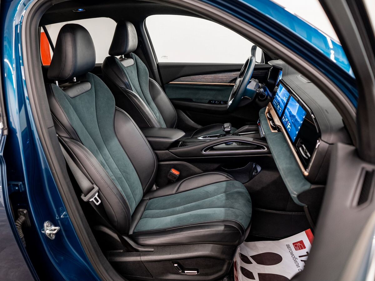 Geely Monjaro 2021 - фото автомобиля