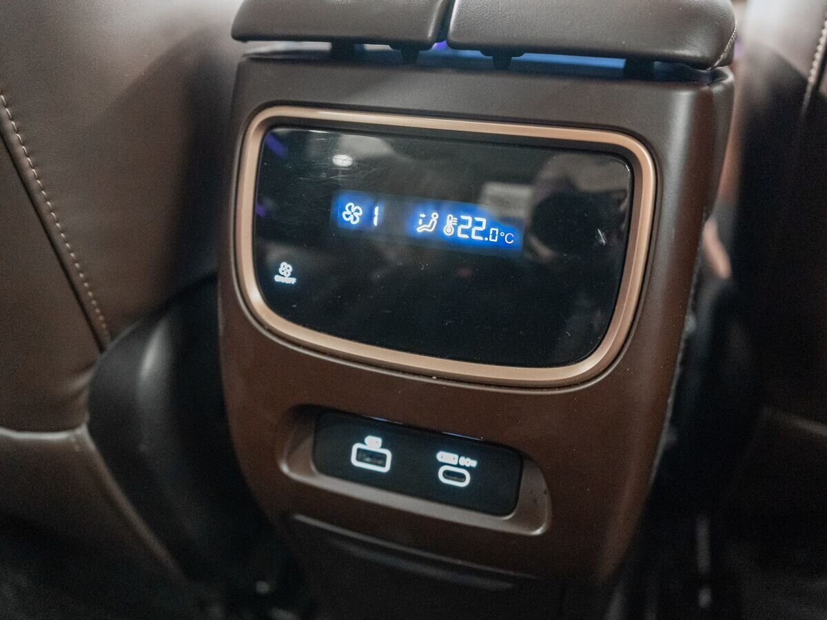 Exeed VX 2023 - фото автомобиля