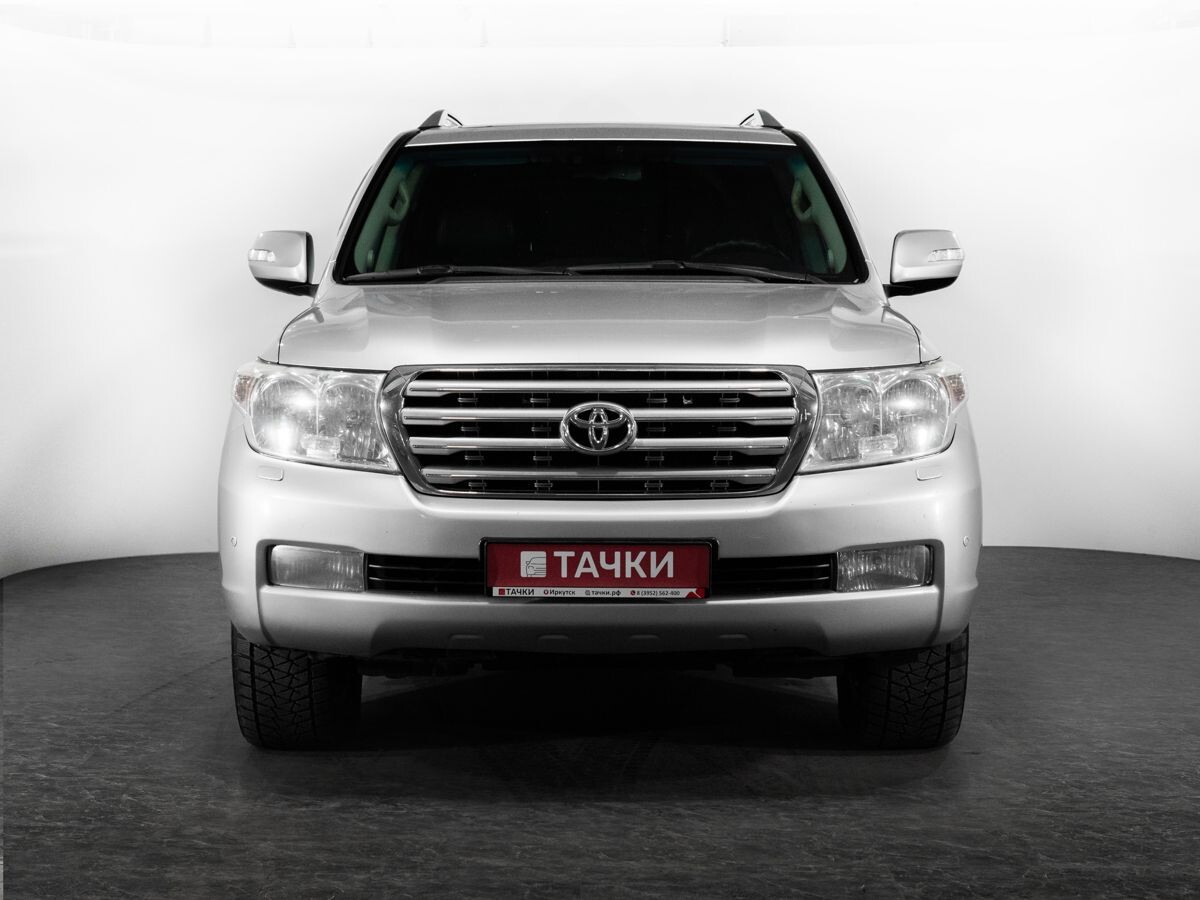 Toyota Land Cruiser 2011 - фото автомобиля