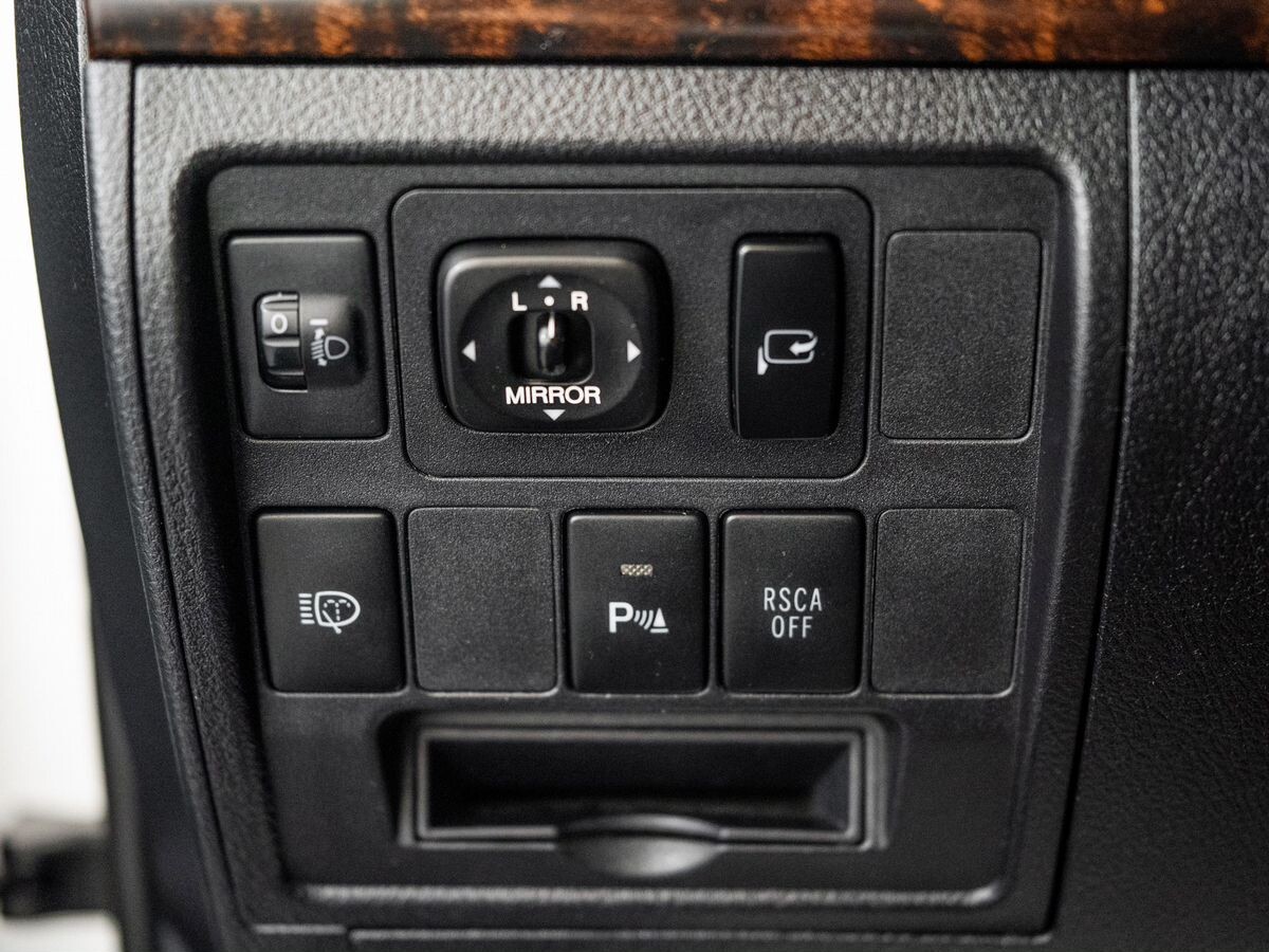 Toyota Land Cruiser 2008 - фото автомобиля