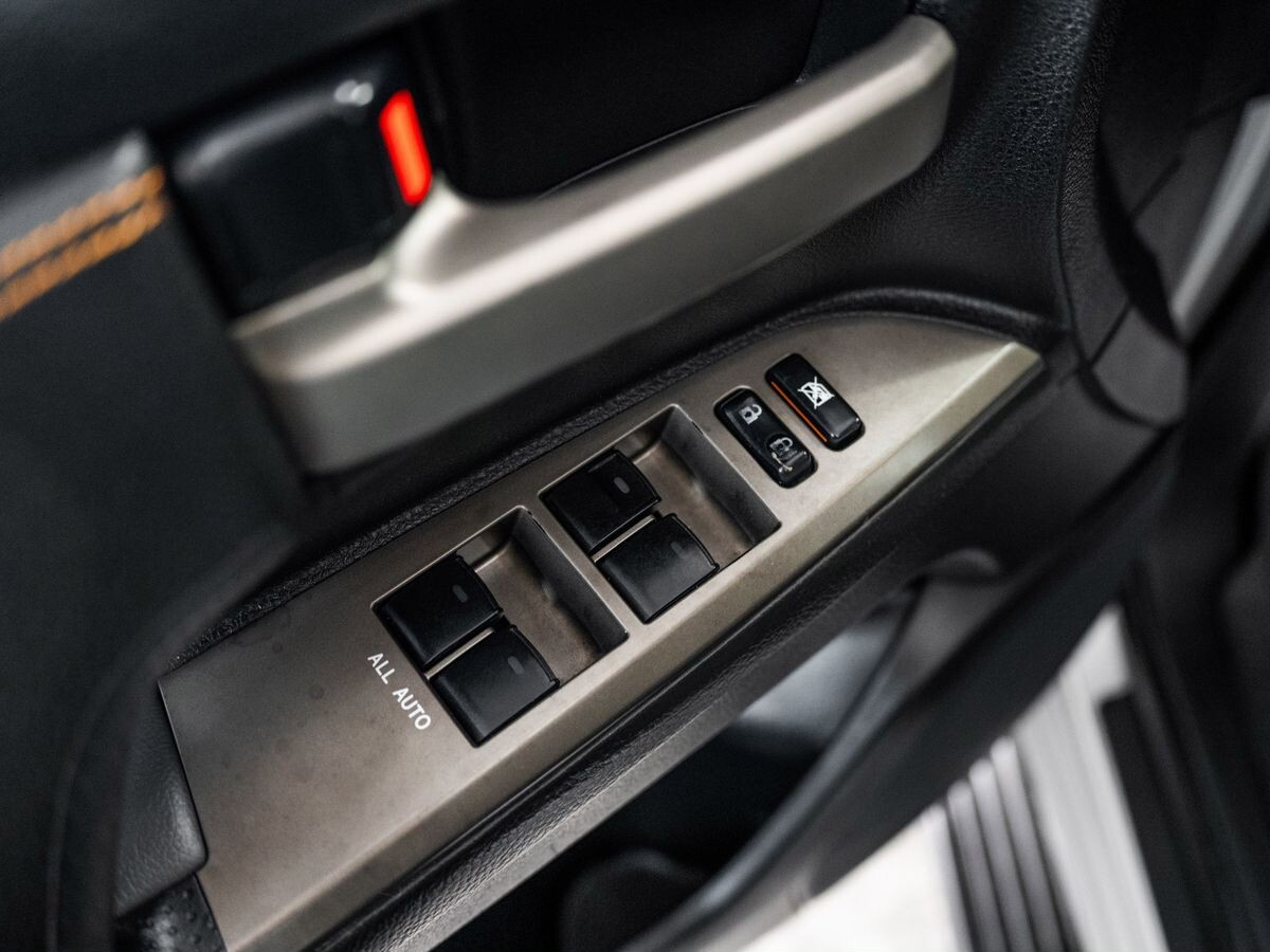 Toyota Land Cruiser 2008 - фото автомобиля