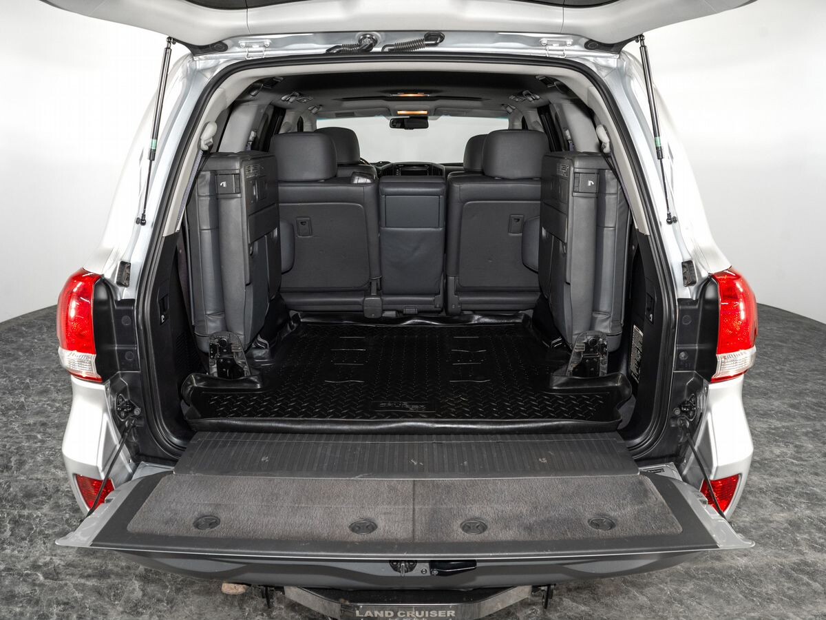 Toyota Land Cruiser 2008 - фото автомобиля