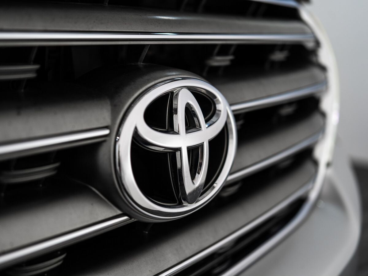 Toyota Land Cruiser 2008 - фото автомобиля