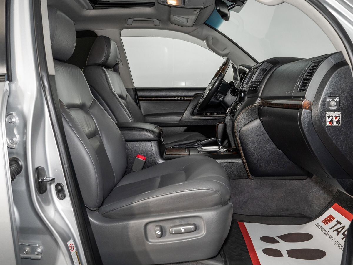 Toyota Land Cruiser 2008 - фото автомобиля