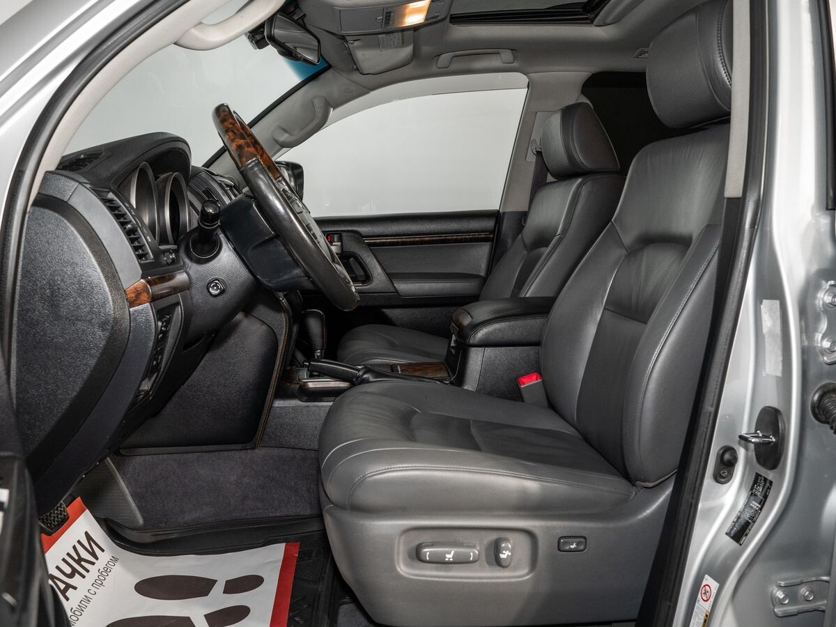 Toyota Land Cruiser 2008 - фото автомобиля