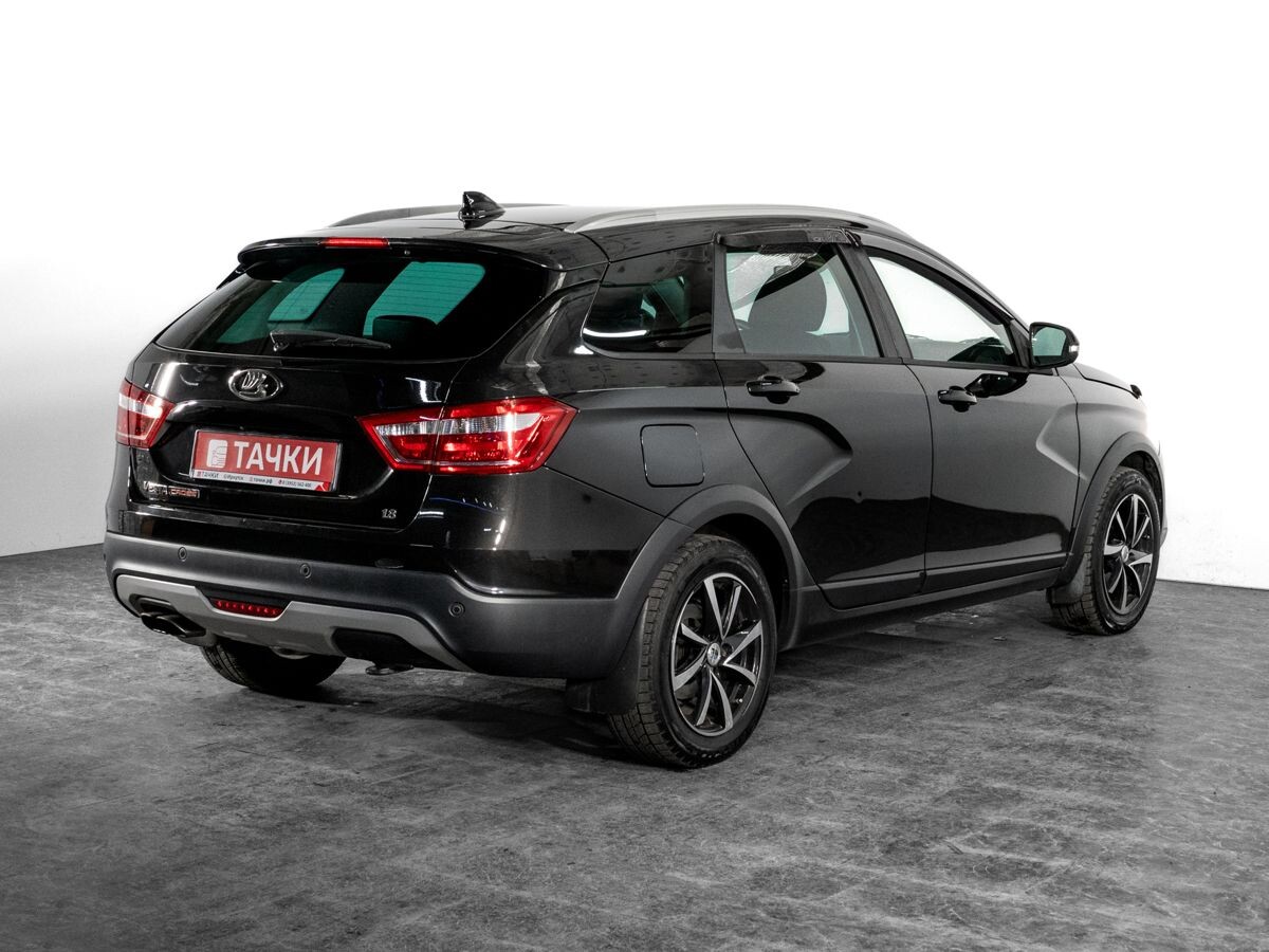 Lada (ВАЗ) Vesta 2018 - фото автомобиля