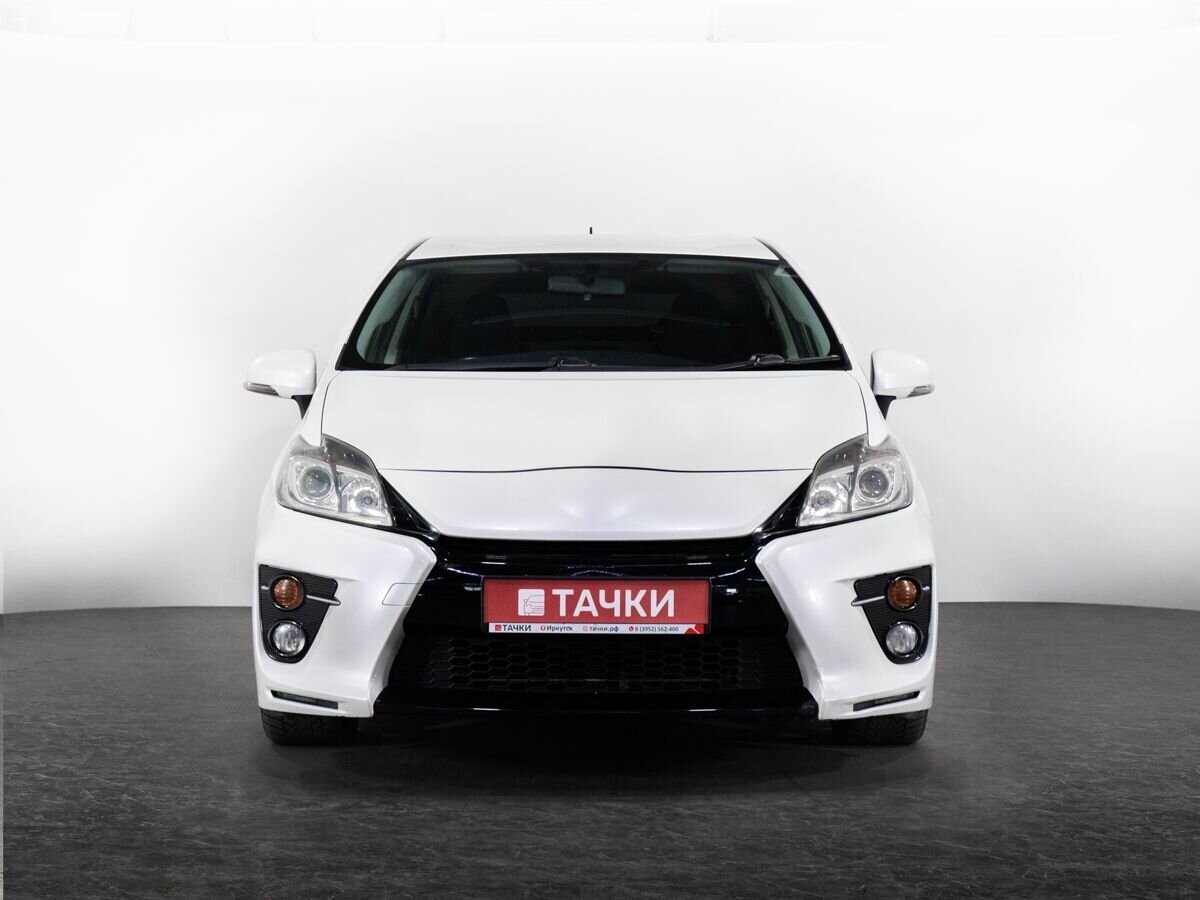 Toyota Prius 2013 - фото автомобиля