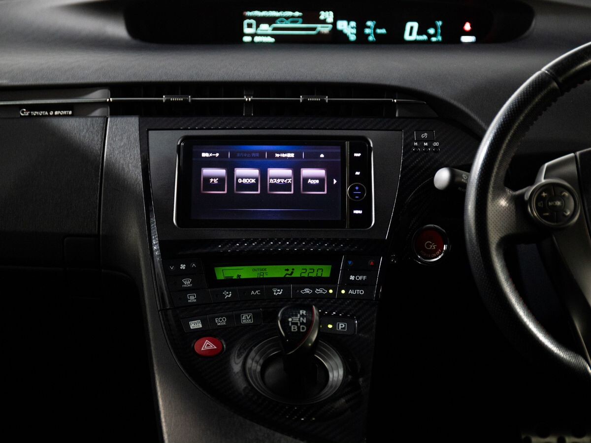 Toyota Prius 2013 - фото автомобиля