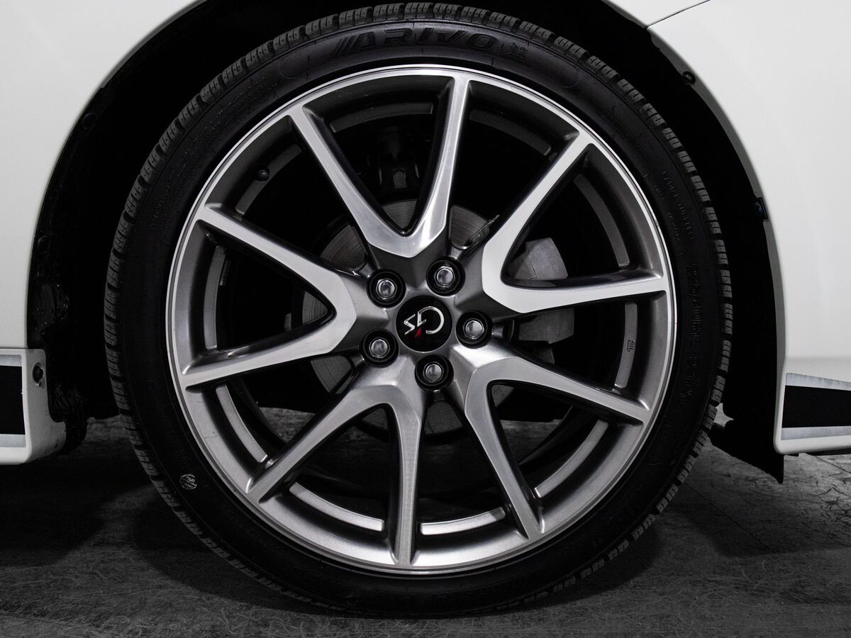 Toyota Prius 2013 - фото автомобиля