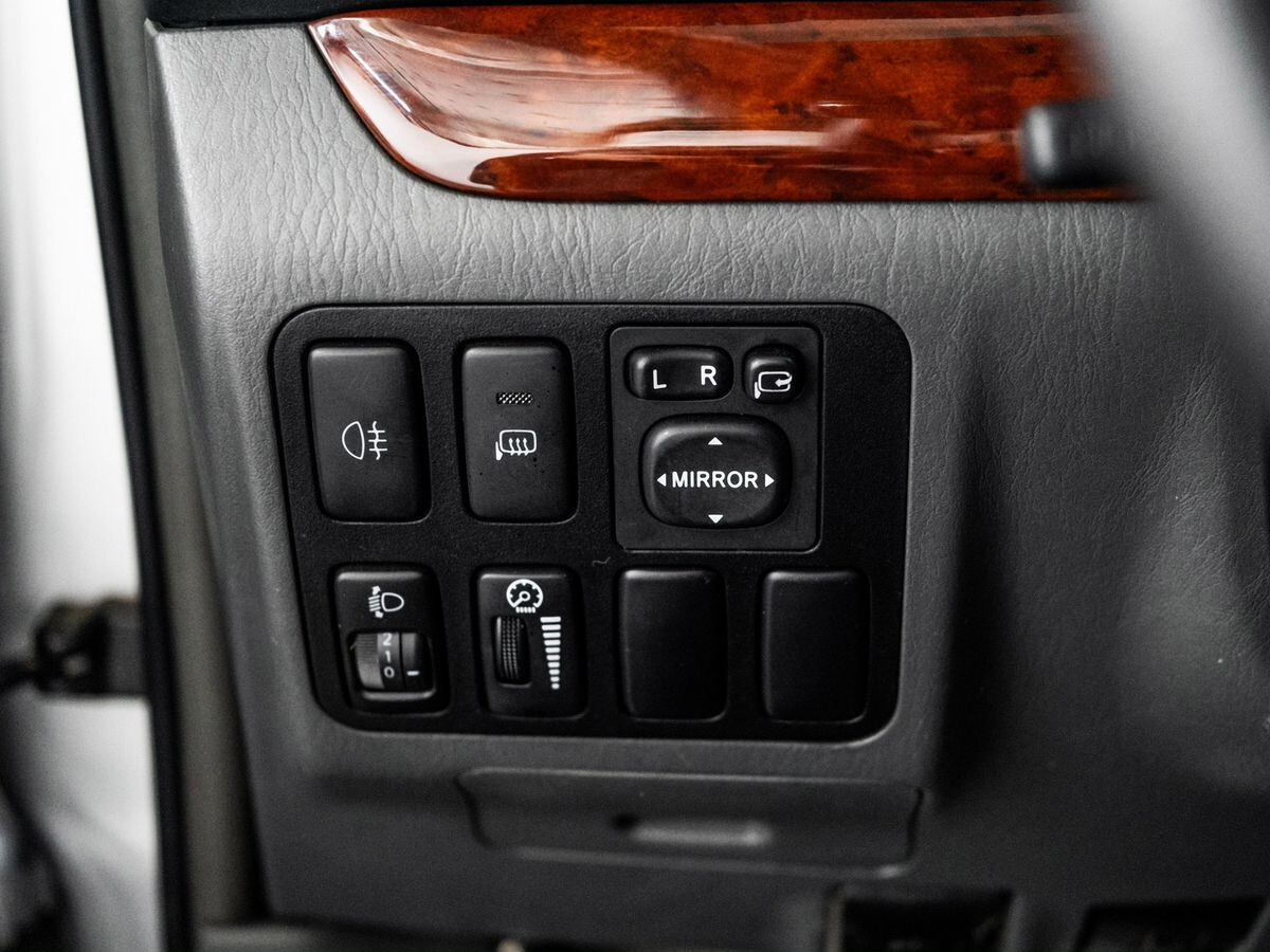 Toyota Land Cruiser Prado 2004 - фото автомобиля